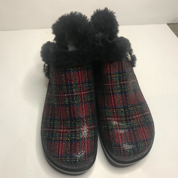 Alegria Women's Water Resistant Faux Fur Ankle Boots size 5.5 (36) - Picture 3 of 10